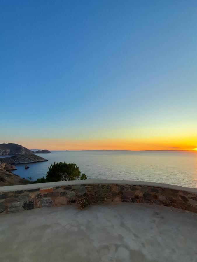C & C _ Cycladic House With Endless Sea View Villa Ermoupoli Buitenkant foto